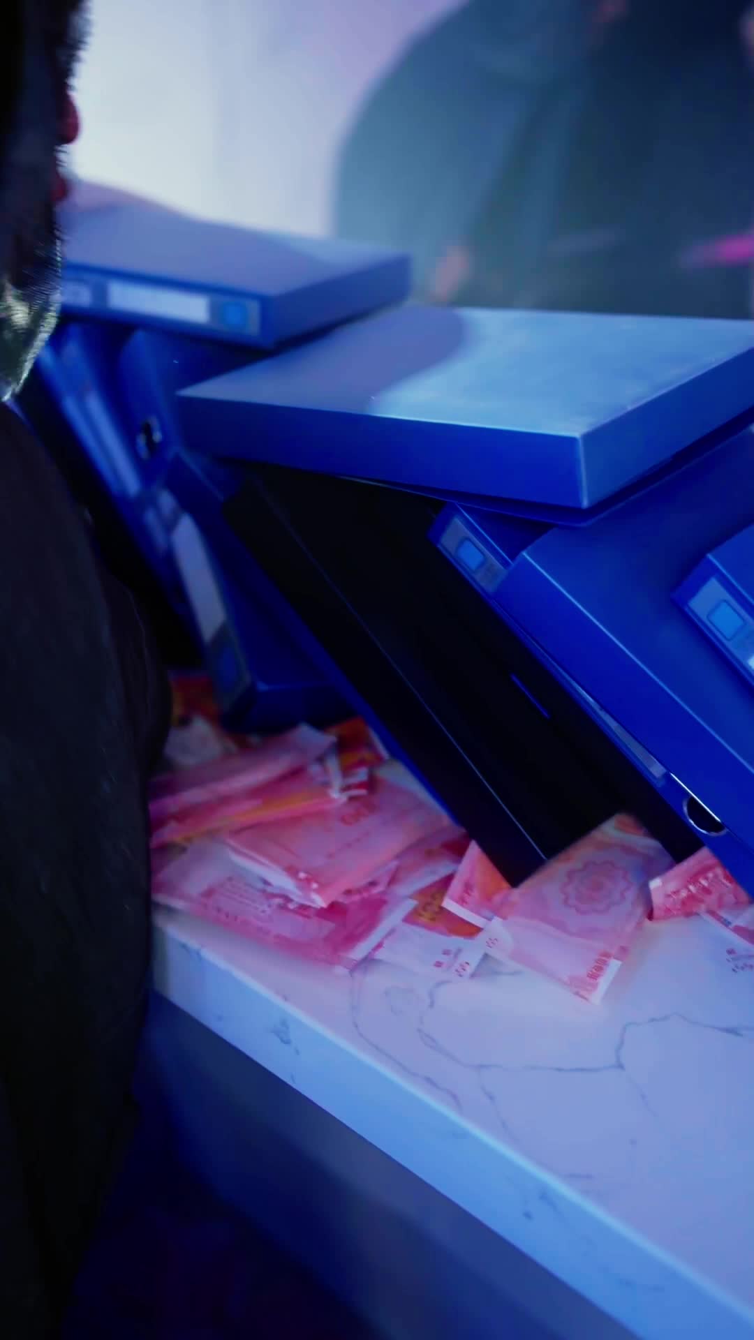 Episode 1 - I'm Back to Protect My Kid and Husband